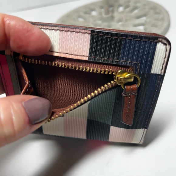 FOSSIL Emma RFID Mini Wallet - Picture 6 of 6